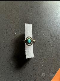 Anello antico in argento con pietra turchese