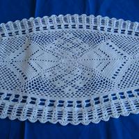 Set 1 centro grande +2 centrini bianchi