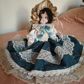 bambola porcellana di Capodimonte 