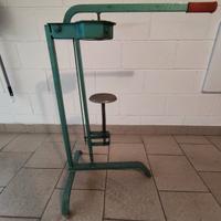 Tappatrice per tappi in sughero