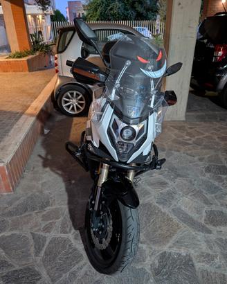 CFMOTO 650 MT – 2023