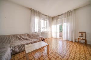 CASTRONNO - TRILOCALE CON TERRAZZO E BOX