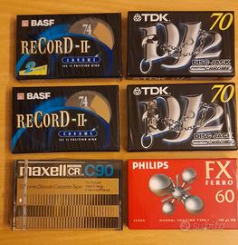Sei audiocassette sigillate