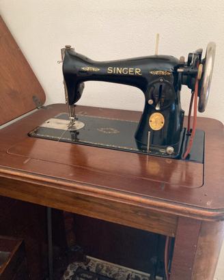 Macchina da cucire Singer anni 60