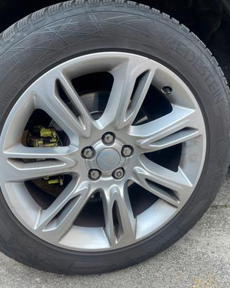 Cerchi evoque con pneumatici r19