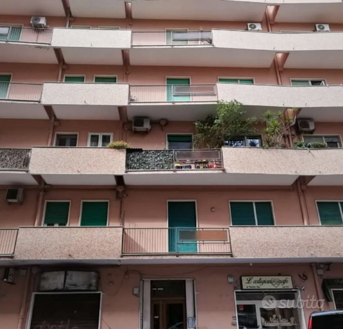 Mercato San Benedetto piano alto