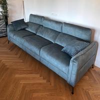 Divano tre posti nuovo /3 sedute eltrrtiche