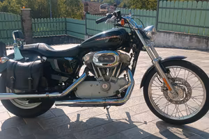 moto Harley Davidson 883 custom