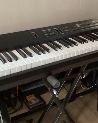 Stage piano Roland RD300-SX