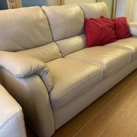 Divano in pelle beige Divani&Divani by Natuzzi