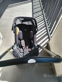 Ovetto auto e passeggino 4 in 1  Modello Doona