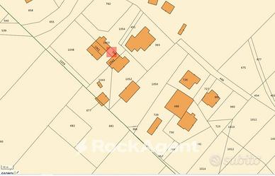 MOSCUFO TERRENO EDIFICABILE CON PICCOLO ANNESSO