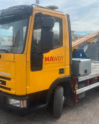 Iveco 75 torretta girevole carroattrezzi