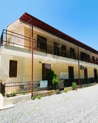 2 LOCALI A FALCONARA ALBANESE