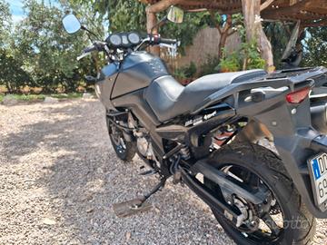 Suzuki v storm 650 