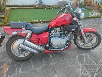 VF 750