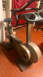 Bici Cyclette Tecnogym xt pro 600 mai usata