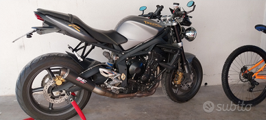 Triumph street triple 675