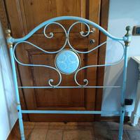 Letto in ferro battuto antico