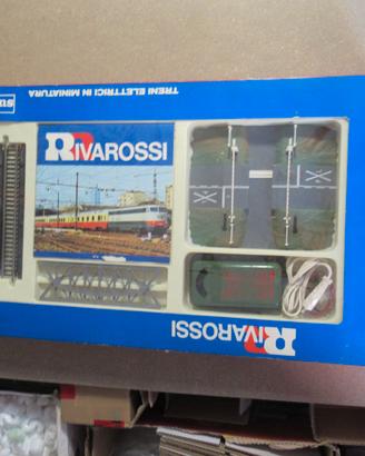 RIVAROSSI 3001 PASSAGGIO A LIVELLO + BINARI + PONT