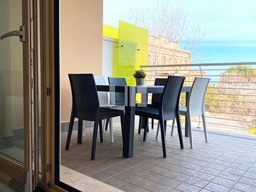 Appartamento a 80 mt dal mare con terrazzo