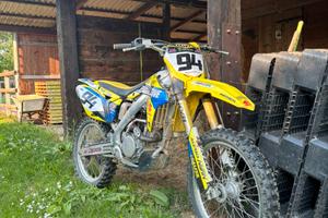 suzuki 250 4t