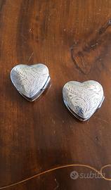 Coppia portapillole vintage a cuore in argento