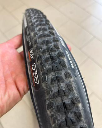 Gomma gravel