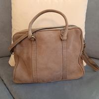 borsa in pelle beige a cartella