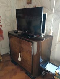 mobili vari
