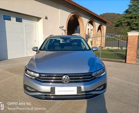 Volkswagen Passat Variant 2.0 TDI SCR EVO DSG Busi