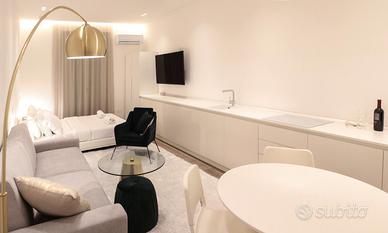 Monovano LUXURY lato palazzo tirso