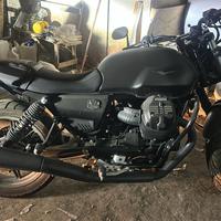 Moto Guzzi V7 stone nera IV 850cc