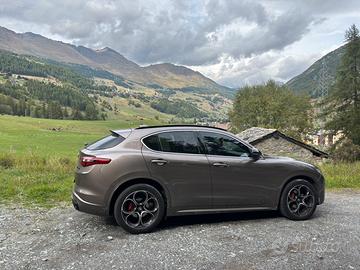 Alfa Stelvio 2.2 210 cv allestita veloce
