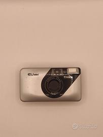 Konica EU-mini con lente Konica