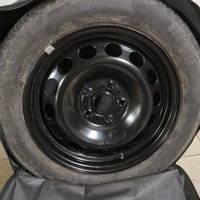 Ruota con cerchio da 16" in acciaio