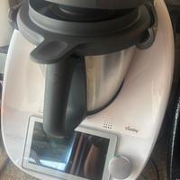 Bimby tm6 praticamente semi nuovo