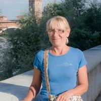 Badante domestica con referenze 24h