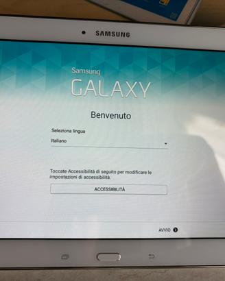 Samsung Galaxy Tab 4 SM-T530 16 gb WiFi bianco 10”