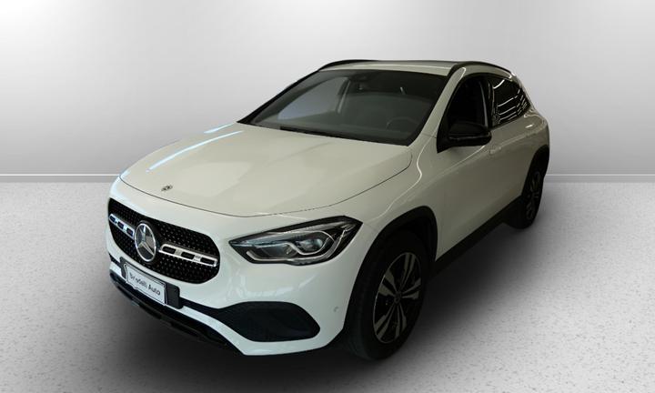 MERCEDES-BENZ GLA (H247) - GLA 200 d Auto