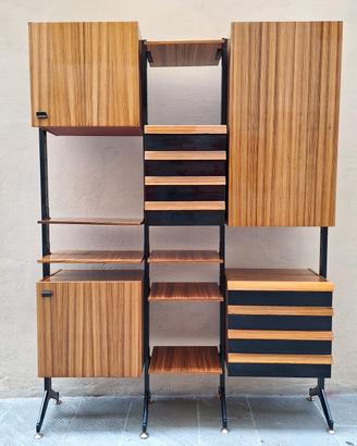 Libreria in stile scandinavo anni '60