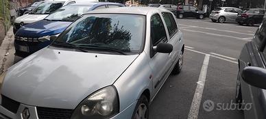 renault clio 1.5 2002