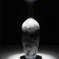 Vaso Cinese Vintage a Bottiglia  Pagoda e Montagne