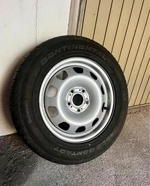 Pneumatico su cerchio