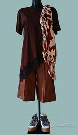 T-shirt asimmetrica + Bermuda + Borsa muccata