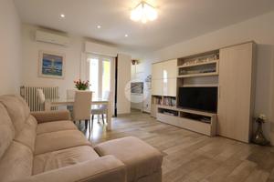 3 LOCALI A TORTORETO