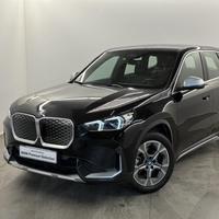 BMW iX1 edrive 20 X-Line