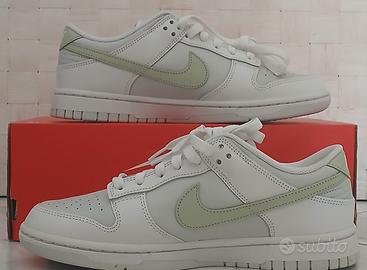 Nike Dunk Low WMNS "Phantom/Light Bone-Olive Aura"