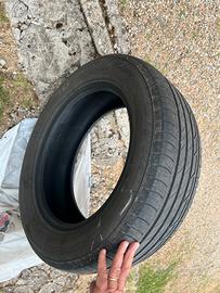 Due gomme bridgeston estive misura 17