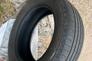 Due gomme bridgeston estive misura 17